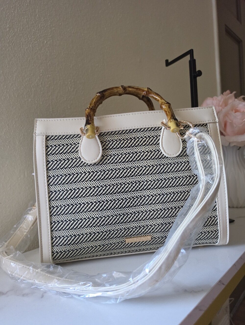 ​NWT Wildfox Stripe Straw Tote Satchel Crossbody Bag Cream Black OS - Picture 5 of 13